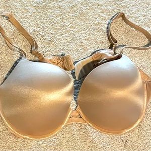 Victoria Secret Very Sexy nude padded bra